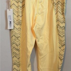 C&C California Yellow Chevron-Trim Capris